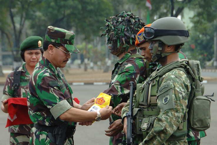 TNI Gelar Latihan PPRC Kilat 2012
