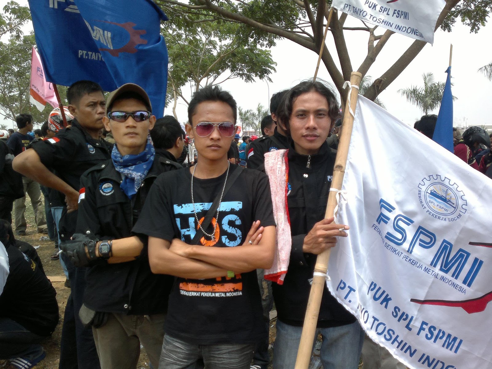 Buruh Penuhi Istana Negara