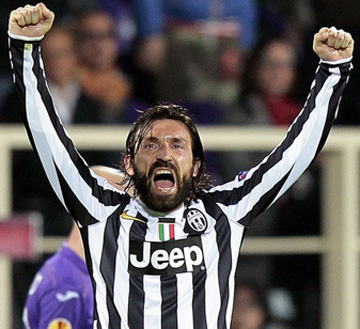 Pirlo Raih Gelar Pemain Terbaik Italia Untuk Ketiga Kalinya