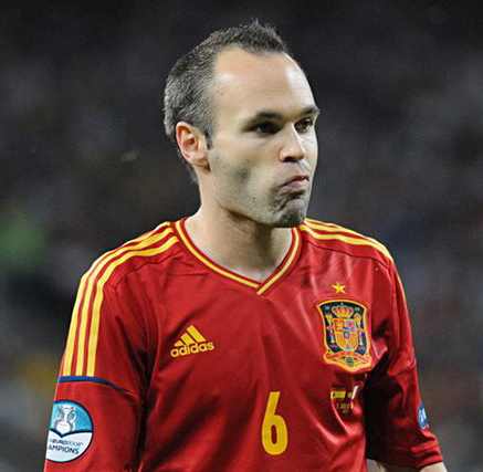 Iniesta Dipastikan Absen Perkuat Spanyo di Kualifikasi Euro 2016