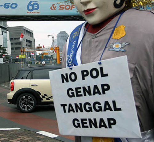 Gubernur DKI Wacanakan Taksi Online Bebas Ganjil Genap