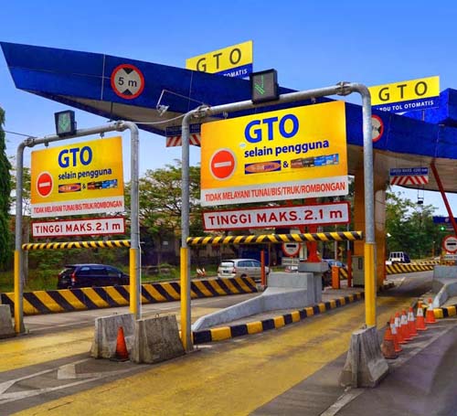 Pemerintah Wajibkan Pengguna Tol Lakukan Transaksi Non Tunai Mulai Oktober