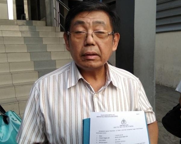 Relawan Jokowi Laporkan Akun FB Rocky Gerung ke Polisi