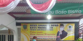 SBR Bagikan Puluhan Sembako Bagi Warga Terdampak PPKM