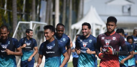 Persib Rilis Skuat TC ke Batam, Tanpa Tiga Pemain Timnas dan Teja Paku Alam