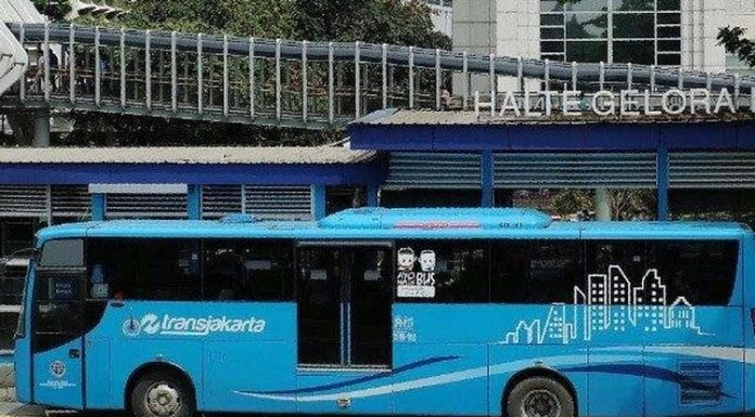 Cuma Rp8! Naik KRL dan LRT Jabodebek Seharian di HUT RI ke-81