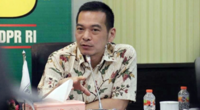 Lahan Bekas Karhutla Disulap Jadi Kebun Sawit, DPR Pertanyakan Siapa Pemainnya