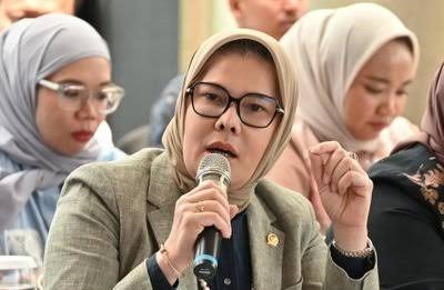 Anggota Komisi VII DPR RI, Eva Monalisa