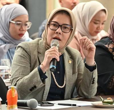 Anggota Komisi VII DPR RI, Eva Monalisa