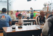 Warkop Makjrenk, Cerita Hangat di Tengah Malam Panjang Pantura Probolinggo