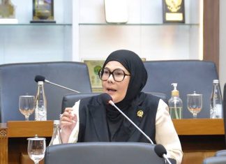 DPR: Tak Ada Evidence Base, data BPKN Soal Usia Galon Dipertanyakan Eva Monalisa, Anggota Komisi VII DPR RI