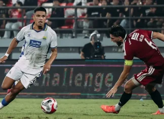 Trofi Perdana Belum Cukup, Ragnar Oratmangoen Mulai Bidik Gelar Besar Bersama Persib