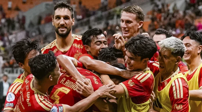 Persija Bangkit Dramatis, Shin Tae-yong Justru Murka Lihat Kondisi Lapangan JIS